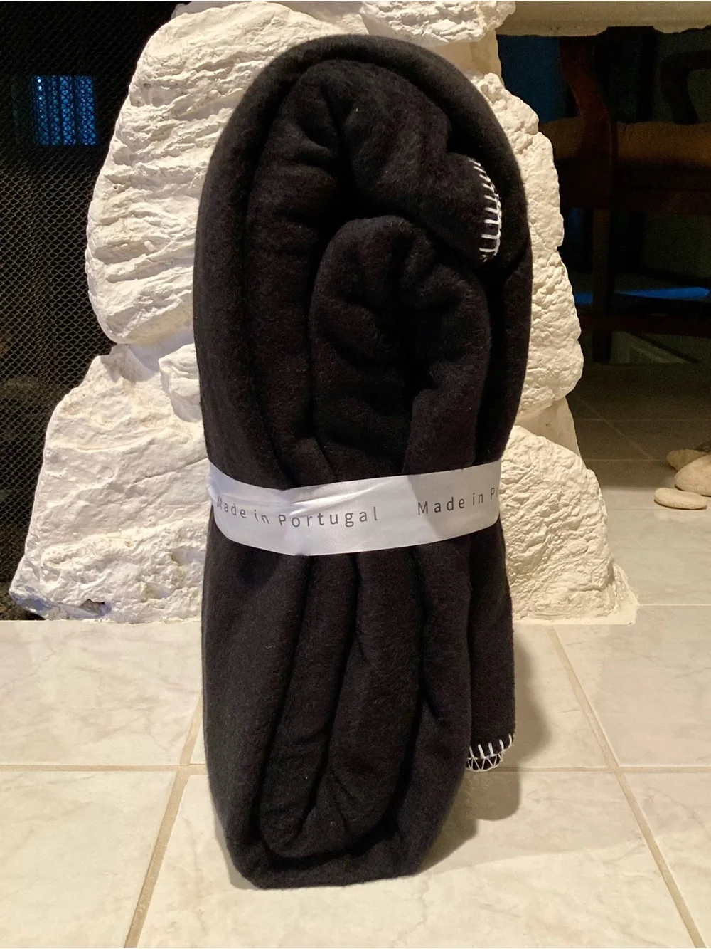 NWT “Docofil White” Soft King Blanket in Black with White Whipstitch Detail